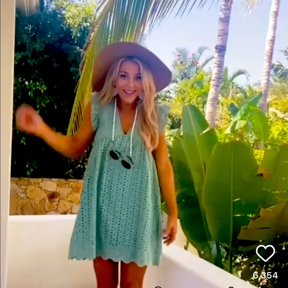 Eyelet summer dress with shorts built in California boho READ - Picture 1 of 10